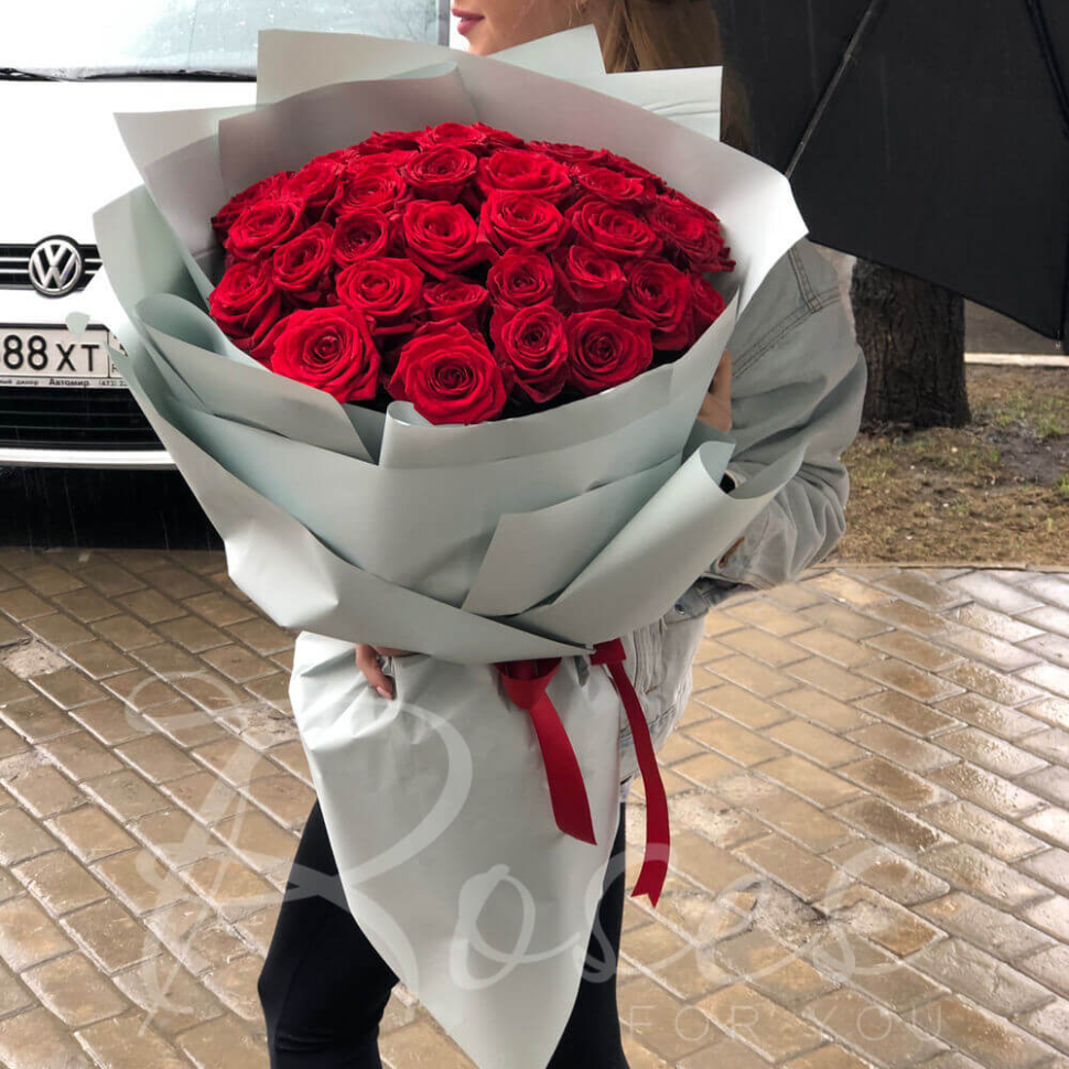 Букет из 29 красных роз (70 см)