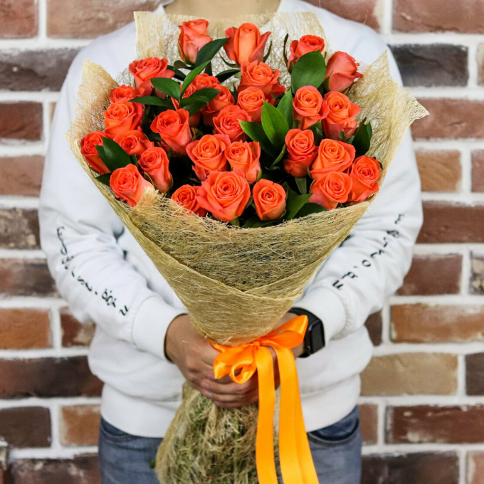 29 оранжевых роз (70 см)